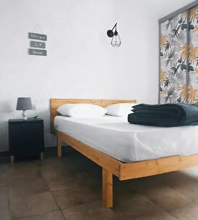 La Capelle Pres De La Reserve Africaine De Sigean Et Narbonne A 10 Min Des Plages 펜션