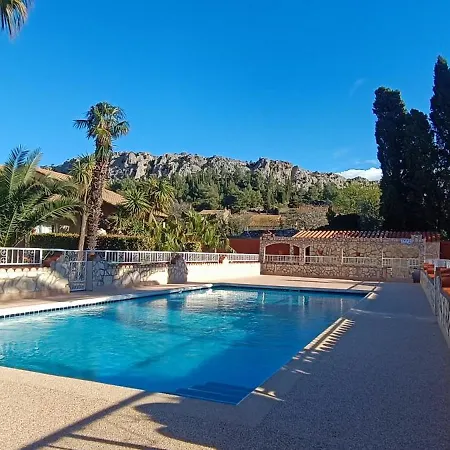 Casa de Férias La Capelle Des Corbieres Sigean Narbonne Aude