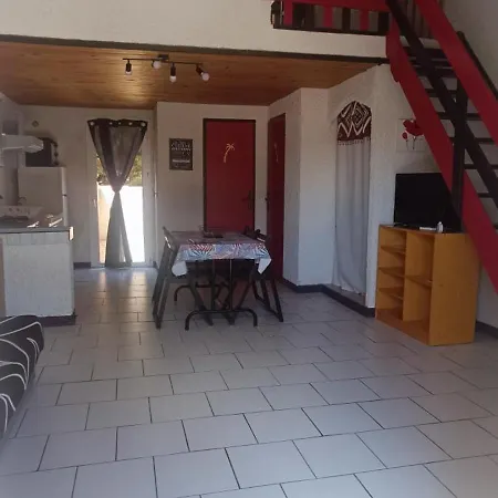 Casa de Férias La Capelle Des Corbieres Sigean Narbonne Aude