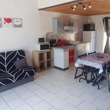 Casa de Férias La Capelle Des Corbieres Sigean Narbonne Aude *