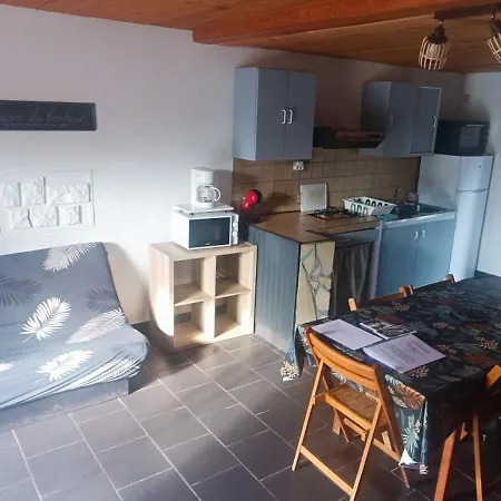La Capelle Des Corbieres Sigean Narbonne Aude Casa de Férias *
