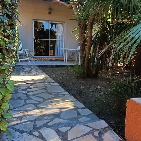 La Capelle Pres De Sigean Narbonne Dans L'aude A 10 Min Des Plages Mediterranee