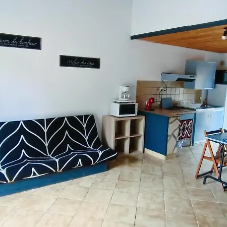 La Capelle Pres De La Reserve Africaine De Sigean Et Narbonne A 10 Min Des Plages Roquefort-des-Corbières
