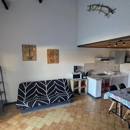 La Capelle Près De Sigean Narbonne Dans L'aude à 10 Min Des Plages Méditerranée *