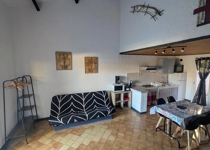 La Capelle Pres De Sigean Narbonne Dans L'aude A 10 Min Des Plages Mediterranee *